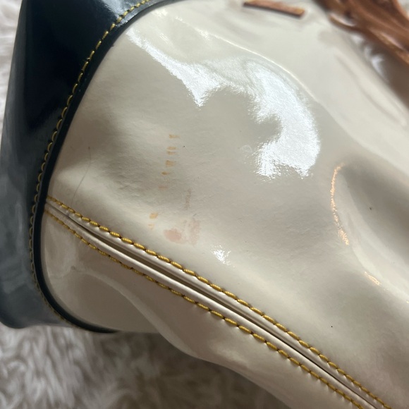 Dooney & Bourke Bucket Purse - Picture 8 of 13
